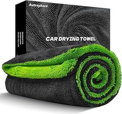 Guía para usar toallas de microfibra de doble cara en la limpieza del coche