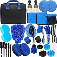 Cómo un Kit de Limpieza para Detailing de Coche Soluciona Problemas Comunes